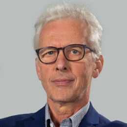 94 7 John Mak W E advisuers 260x260