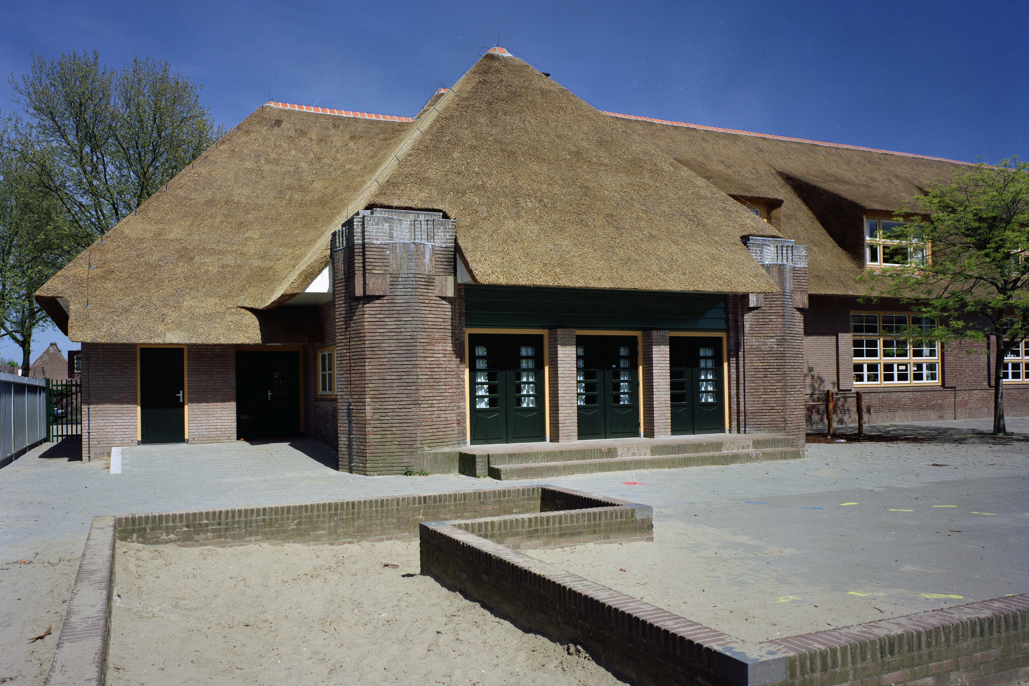 IVVD Iconische Rietendakschool behouden voor toekomst 7