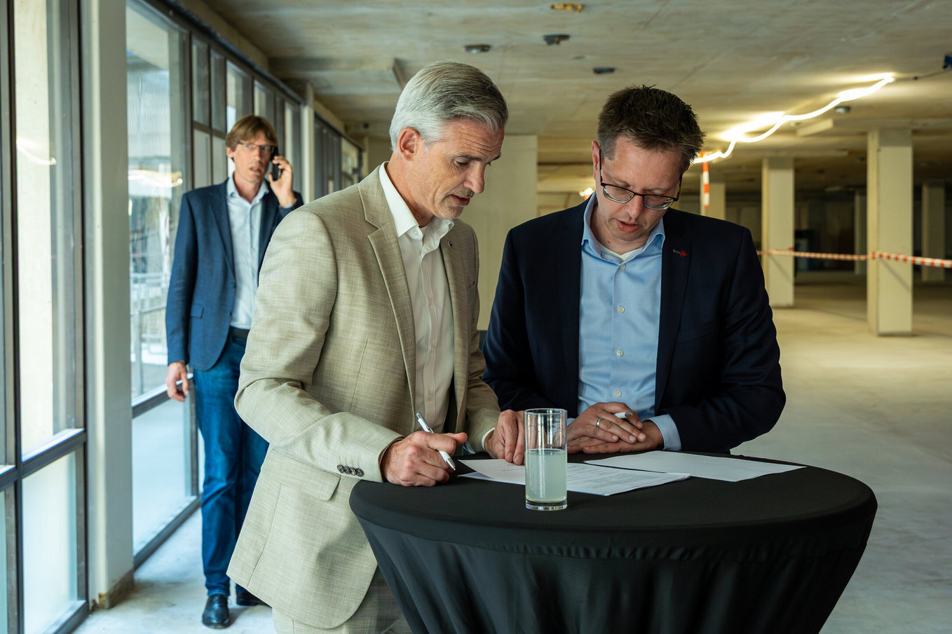 Ondertekening erik bouw cvic
