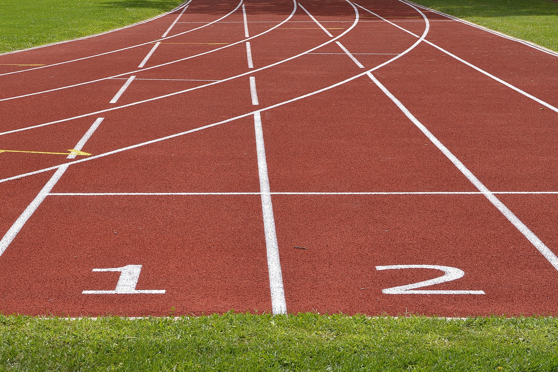 Tartan track 2678544 1920
